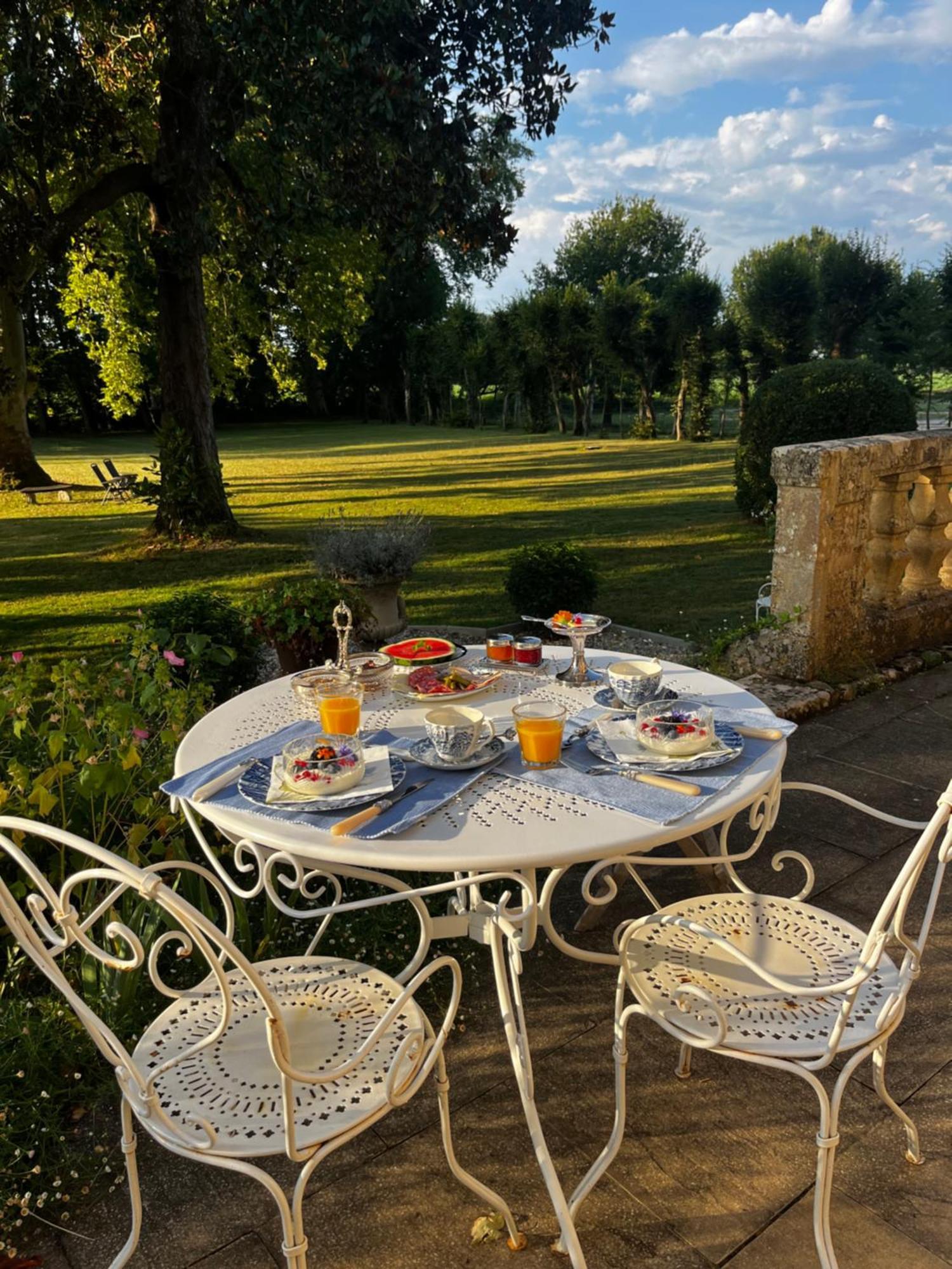 Le Bouquet Bleu Bed And Breakfast Siorac-en-Périgord Kültér fotó